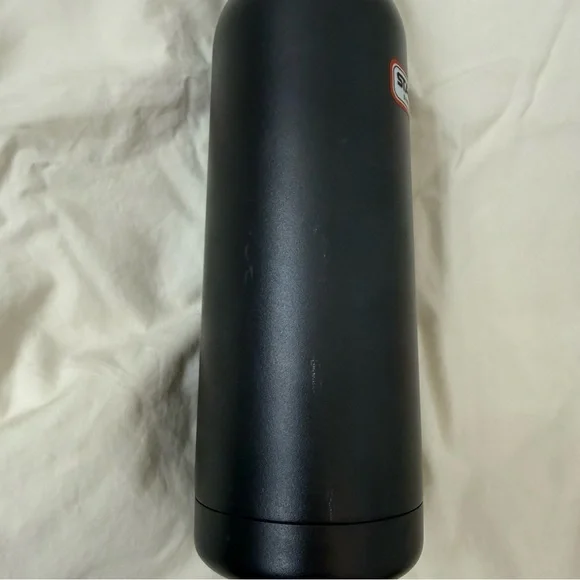 Stanley Outdoor Vacuum Bottle 1.1 quart/946ml - Picture 6 of 15